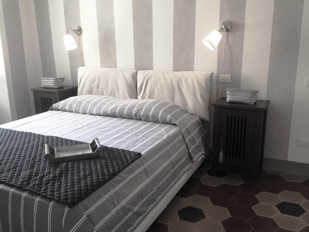 Hotel Casa Giangare Sarzana Habitación foto